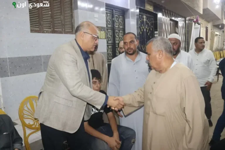 محافظ القليوبية يعزي أسر ضحايا حريق القناطر الخيرية