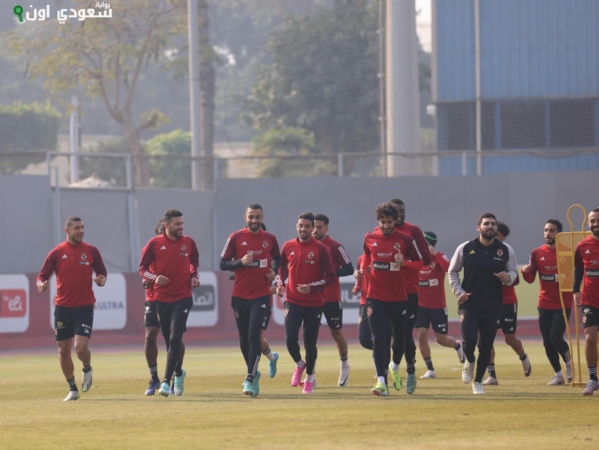 واصل الأهلي صباح اليوم تدريباته ملعب التتش