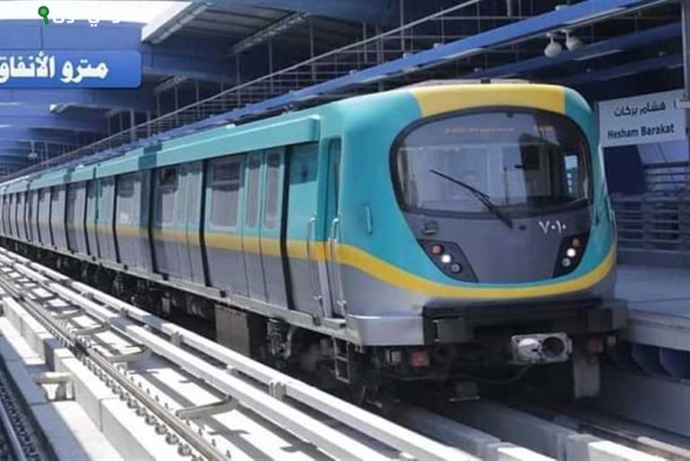 وزارة النقل تعلن فتح باب التقديم للاشتراكات المخفضة للمترو لطلبة الجامعات والمدارس