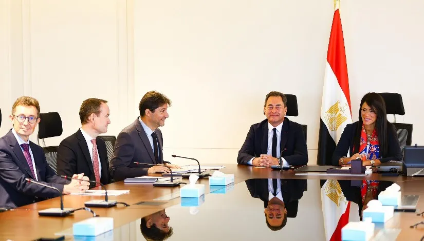 مصر وفرنسا تبحثان تعزيز التعاون الاقتصادي