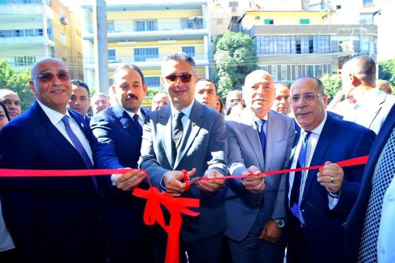 وزير التموين يفتتح أول منافذ سلسلة "Carry On" التجارية الحكومية بالقاهرة