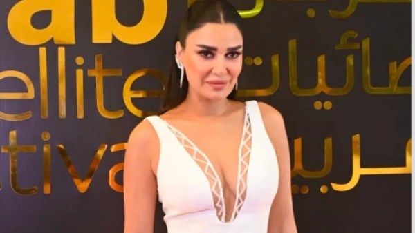 سيرين عبد النور تتألق بالأبيض