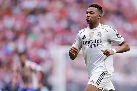 مبابي يدخل قائمة كبار الهدافين