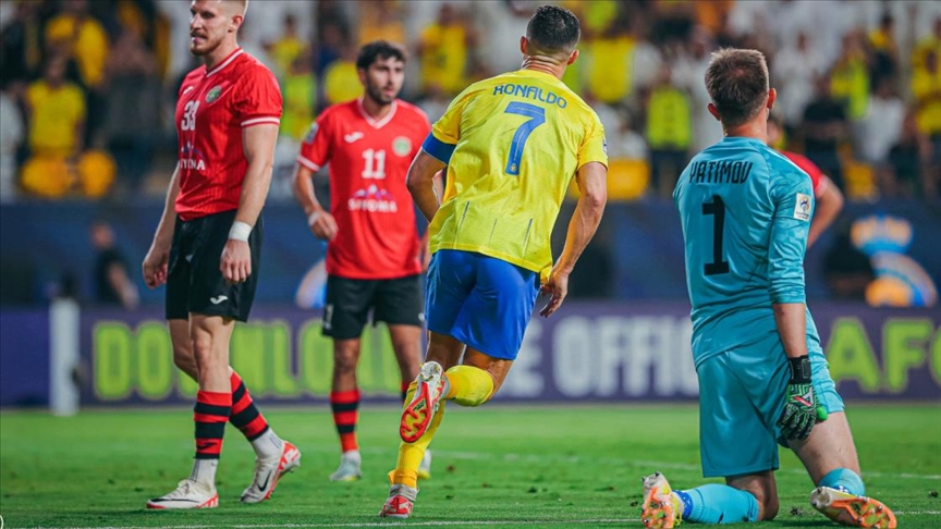 النصر يواجه استقلال دوشنبه