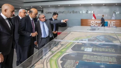 الرئيس السنغافوري يزور المنطقة الاقتصادية لقناة السويس