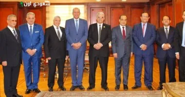 رئيس هيئة النيابة الإدارية يستقبل وفد نادي قضاة مصر