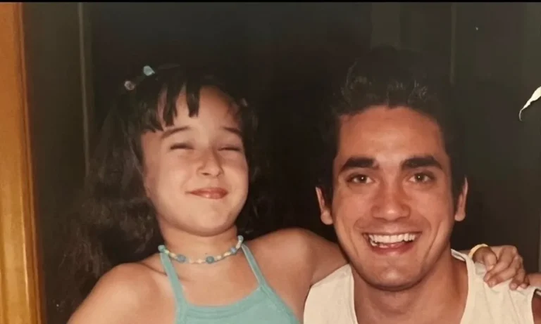 هنا الزاهد تنشر صورة قديمة مع أمير كرارة