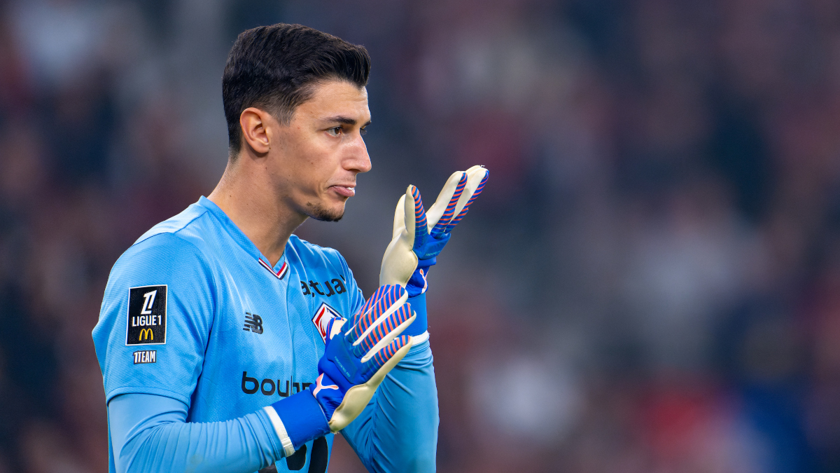 بيركي اوزير يغادر معسكر تركيا