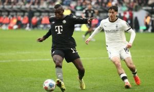 بايرن ميونخ يسحق بوروسيا مونشنجلادباخ بثلاثية نظيفة ويعزز صدارته للدوري الألماني
