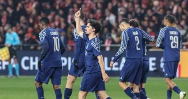 باريس سان جيرمان يتقدم 2-0 على بريست في الشوط الأول بالدوري الفرنسي باريس سان جيرمان يتقدم 2-0 على بريست