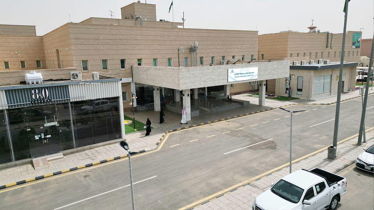 فريق طبي في صبيا ينقذ حياة شاب