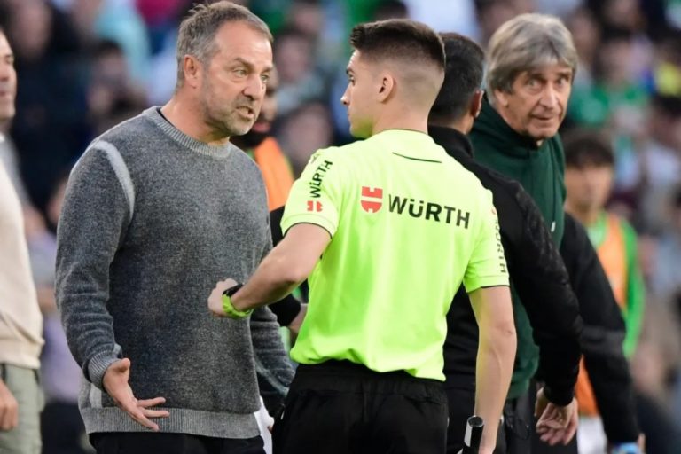 هانز فليك مدرب برشلونة