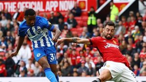 مانشستر يونايتد يواجه برايتون بحثًا عن انتصار جديد في الدوري الإنجليزي