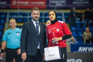 مي جمعة تتألق بـ 17 تصديًا وتقود كوزالين البولندي لفوزه الثالث على التوالي