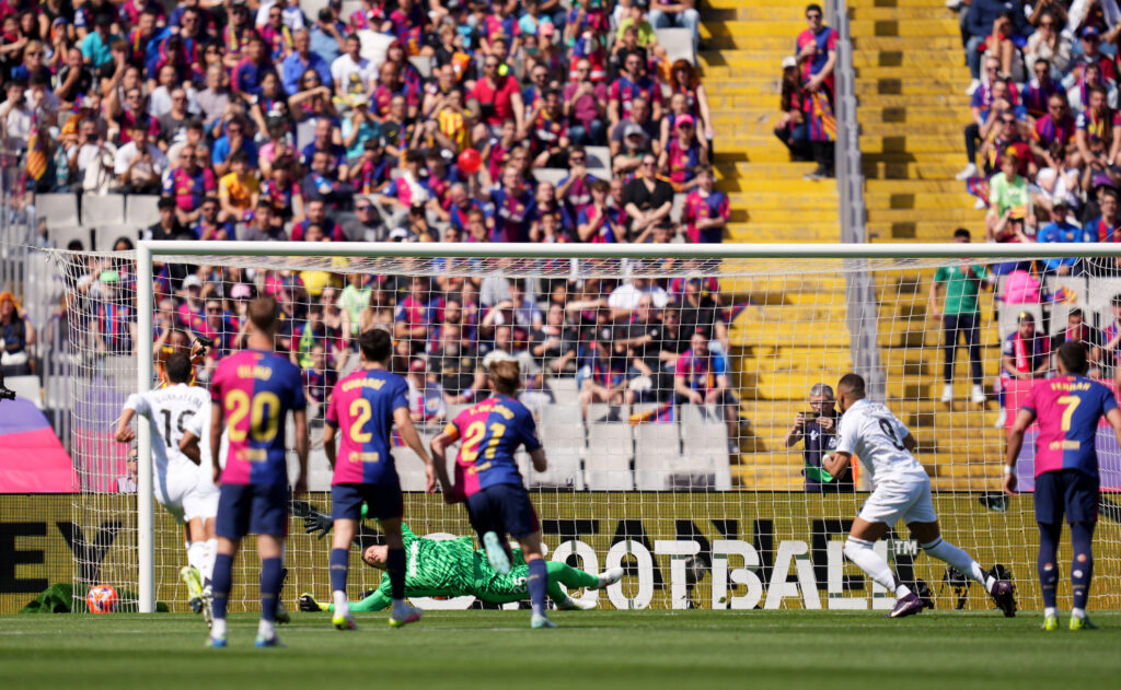 برشلونة ضد ريال مدريد الكلاسيكو 2025