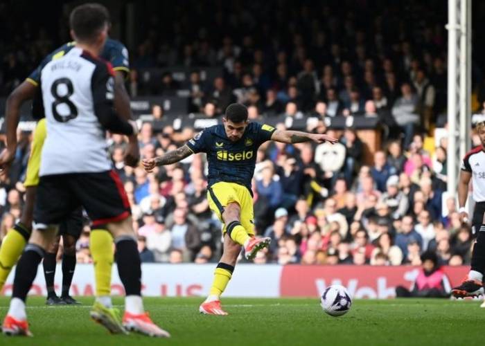 نيوكاسل يونايتد يحقق فوزًا ثمينًا على فولهام