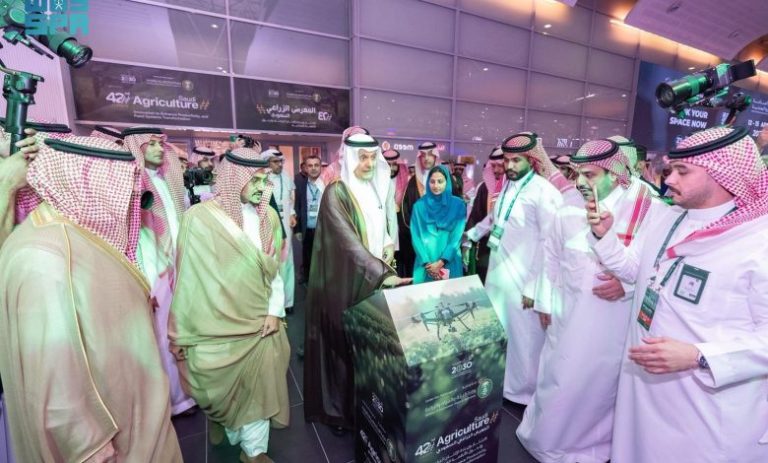 وزير البيئة يفتتح المعرض الزراعي السعودي 2025
