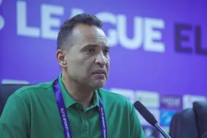 مؤمن سليمان يرد على شائعة وفاته: “أنا في المطار راجع بغداد”