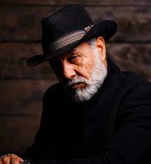 إياد الطائي