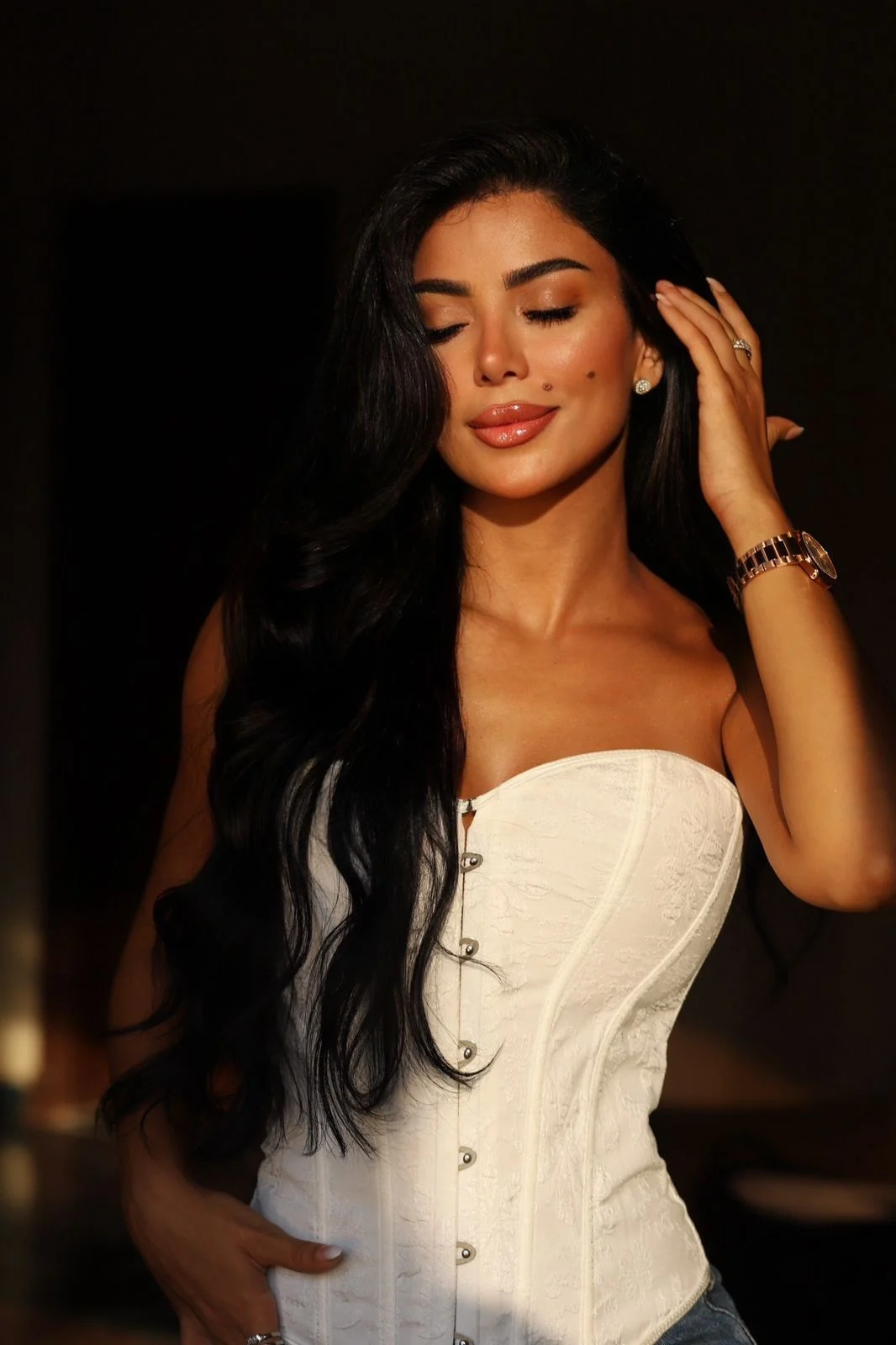 كارولين عزمي