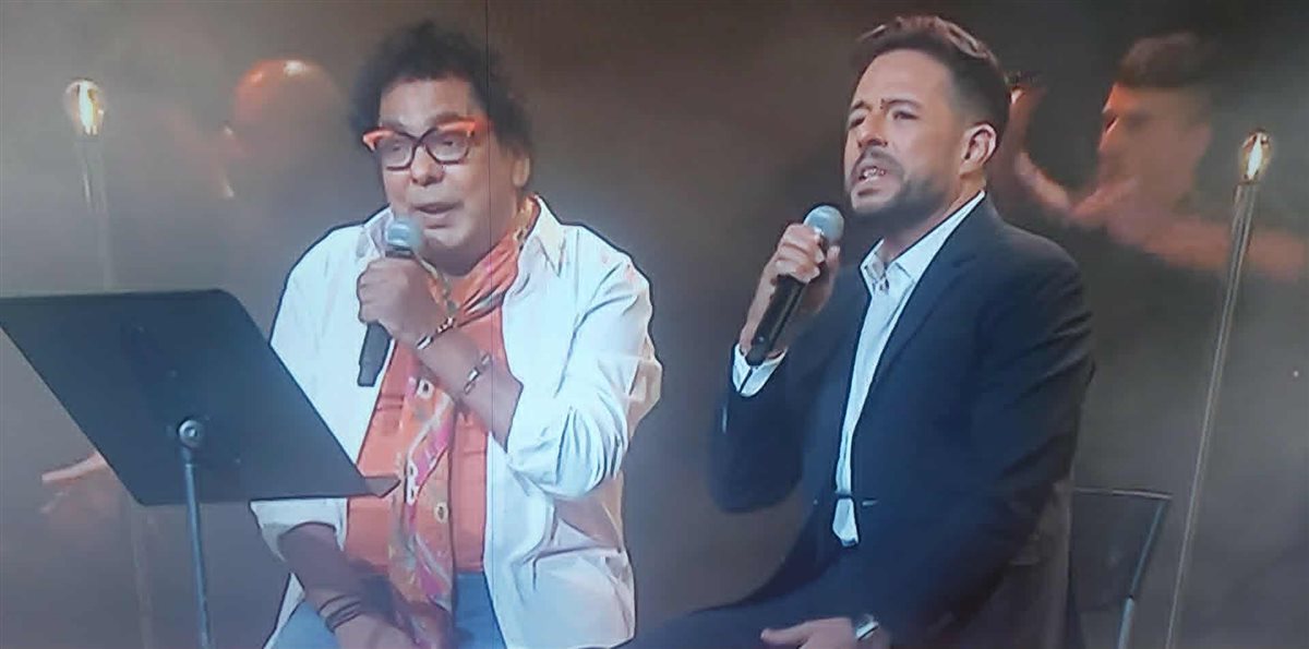 محمد منير وحماقي في أغنية يا فلسطيني جمد قلبك