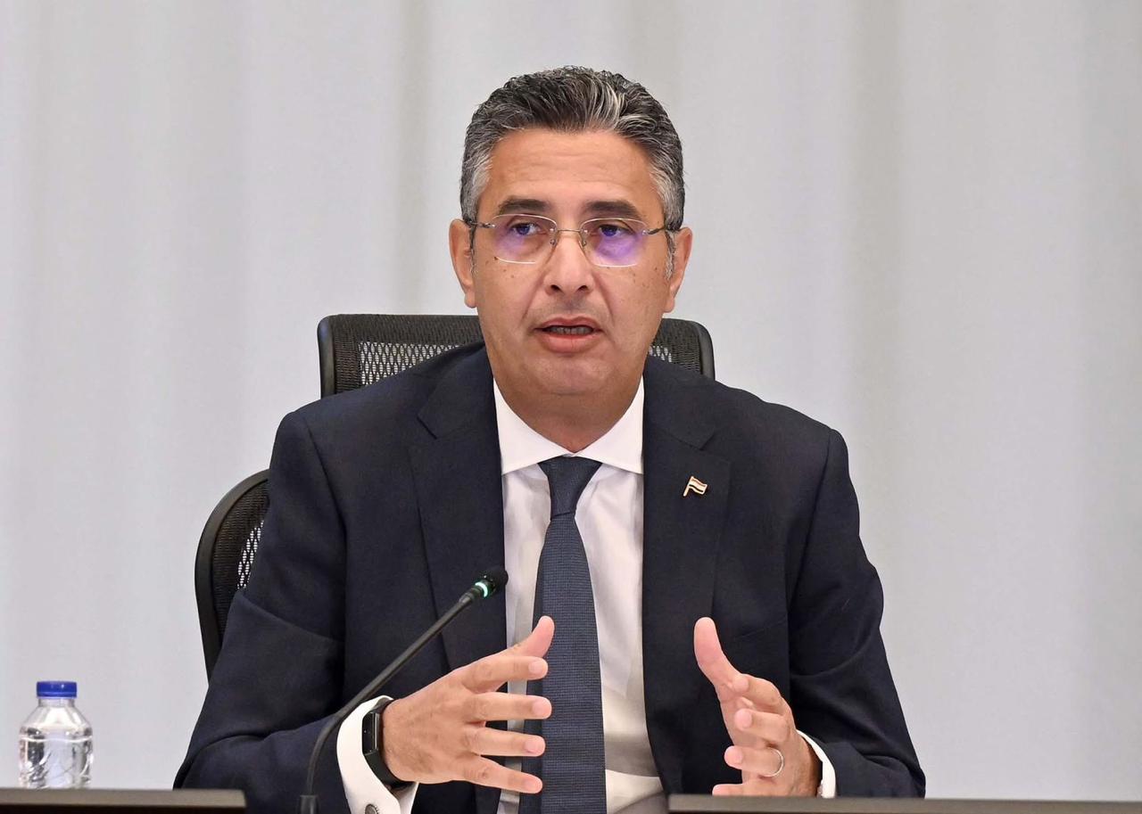 وزير التموين