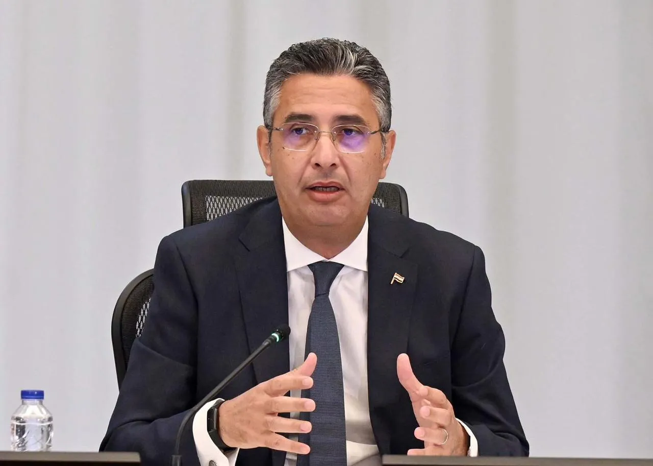 وزير التموين