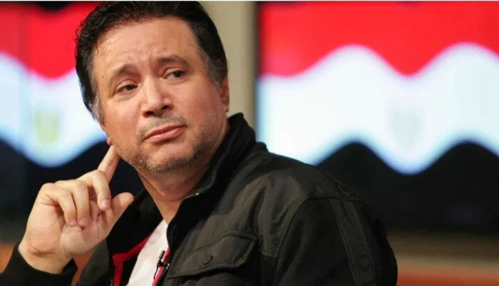 آخر التطورات الصحية للفنان الكبير إيمان البحر درويش تكشف عن تحسن ملحوظ في حالته