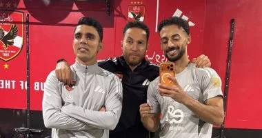 أحمد عبد القادر يتألق في مران الأهلي ويتشارك صورة مع زميله بن شرقي