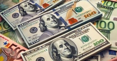 استقرار سعر الدولار أمام الجنيه في بداية تعاملات يوم الأربعاء يؤدي لاستمرار حالة السوق المالية