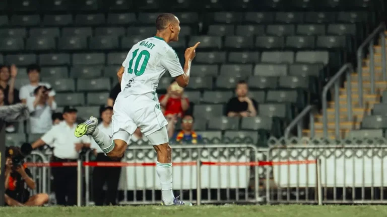 الأهلي يستعد لثورة تصحيحية جديدة عبر تسويق عقد اللاعب ميو لتعزيز الفريق