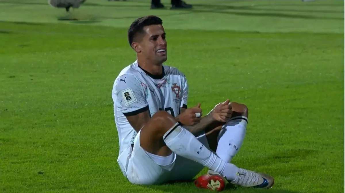 برشلونة يتجاوز جميع التحديات ويشدد قبضته على التعاقد مع كانسيلو بفضل فرمان فليك