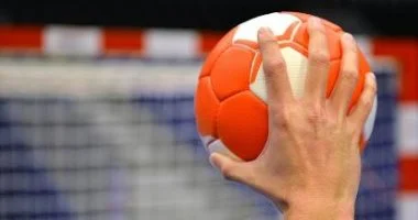 تبدأ المرحلة النهائية للمنافسة على البقاء في دوري محترفي اليد في 3 فبراير المقبل