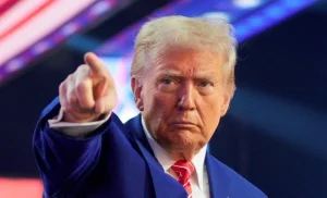 ترامب يحذر من أن الهجوم المحتمل على إيران سيشهد تصعيدًا أكبر بكثير مما سبق