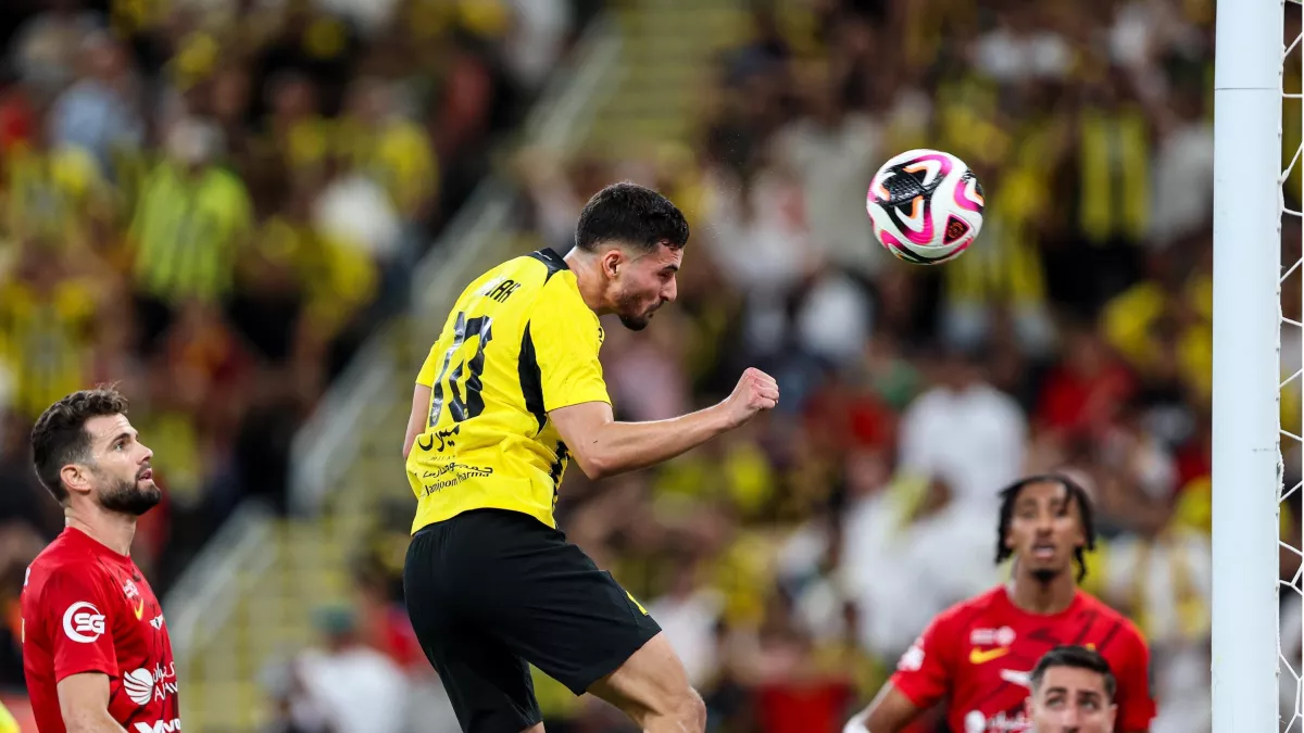 تطور محوري حول إصابة عوار يثير القلق قبل مواجهة الاتحاد والتعاون في دوري روشن