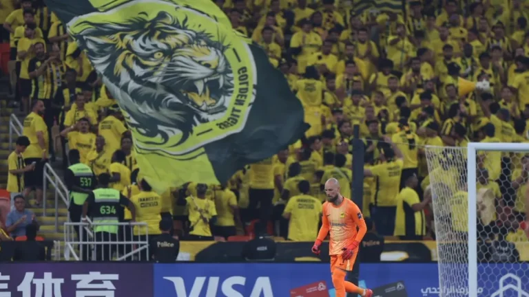 خبير تحكيمي يقطع الشك باليقين حول صحة هدف التعاون الملغي أمام الاتحاد