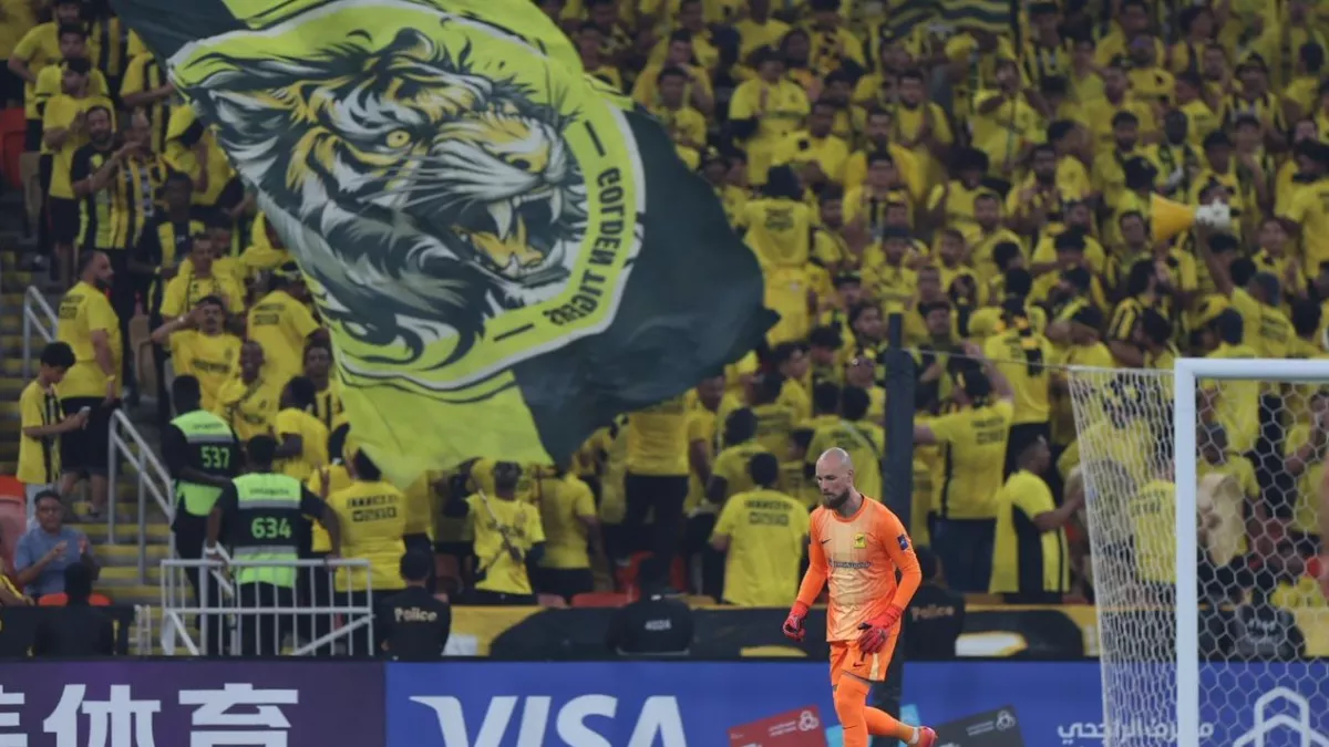 خبير تحكيمي يقطع الشك باليقين حول صحة هدف التعاون الملغي أمام الاتحاد