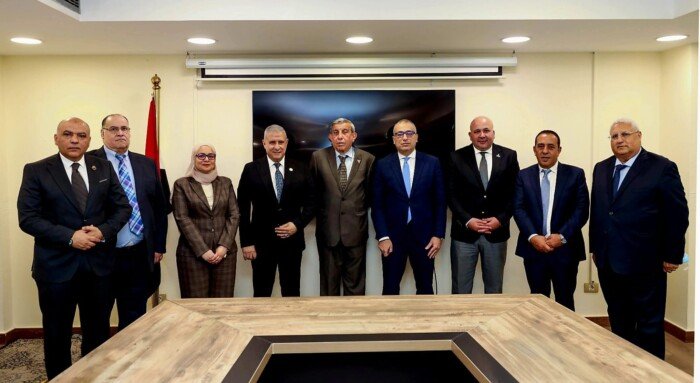 رئيس البنك الزراعي يلتقي بلجنة الزراعة في مجلس الشيوخ لتعزيز التعاون المشترك والنهوض بالقطاع