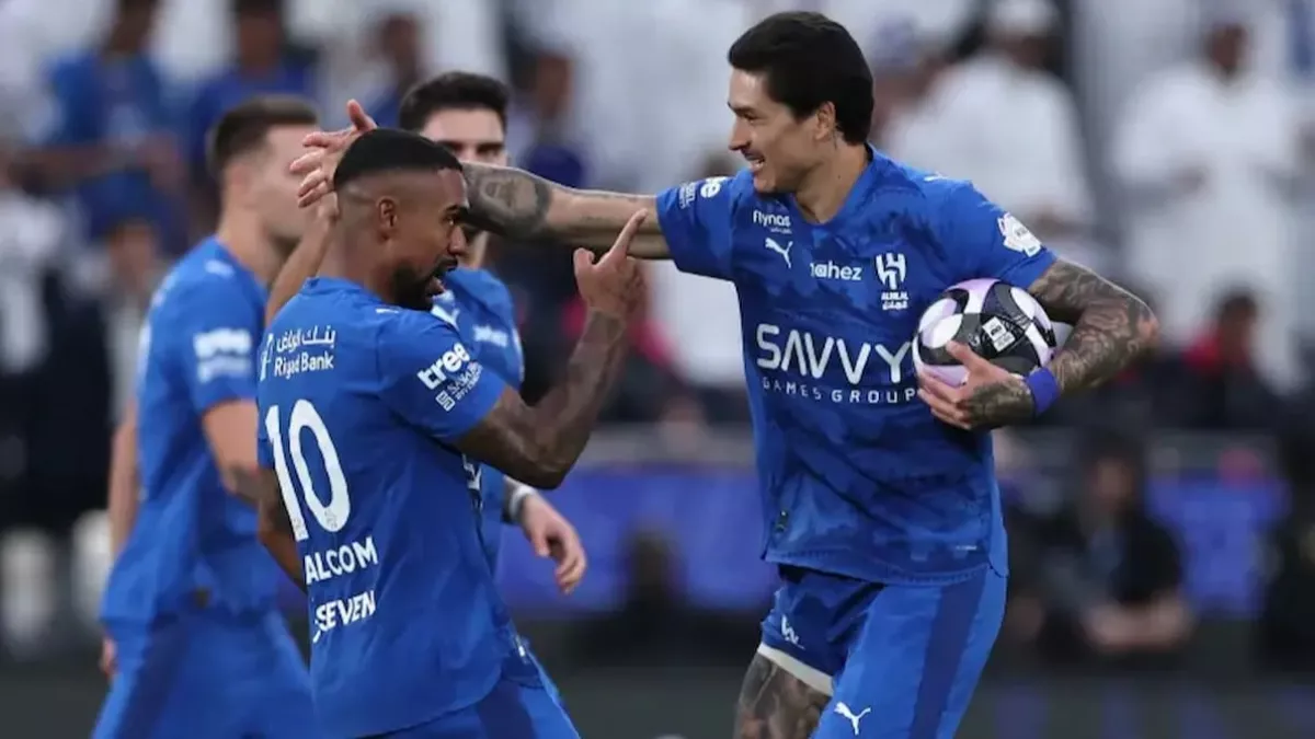 رحيل لاعب الهلال إلى الاتحاد يتأكد بعد موافقة النادي وسط أجواء مشوقة ومثيرة