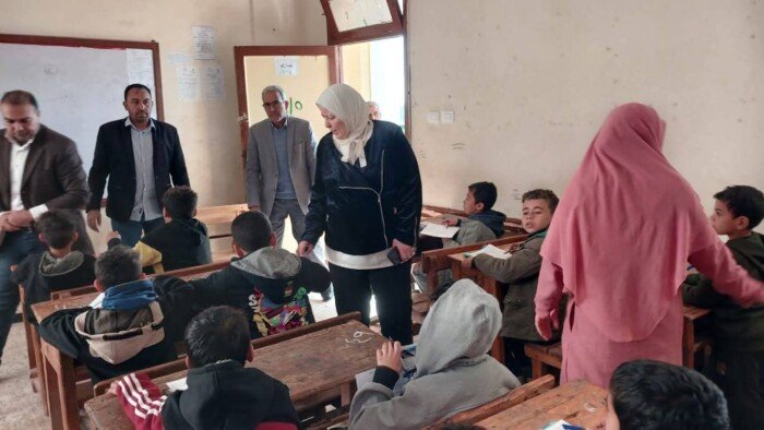 زيارة مدير تعليم بني سويف للجان امتحانات النقل بالواسطى تضمن أمان الطلاب في البيئة الدراسية