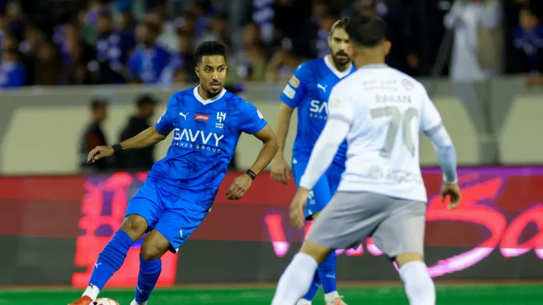 سالم يسجل هدف التعادل للهلال في مواجهة مثيرة أمام النصر ويعيد الأمل للفريق