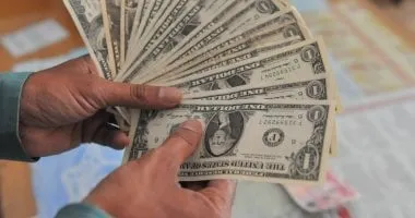 سعر صرف الدولار أمام الجنيه المصري يبلغ 47.10 في بنك الإسكندرية للشراء اليوم