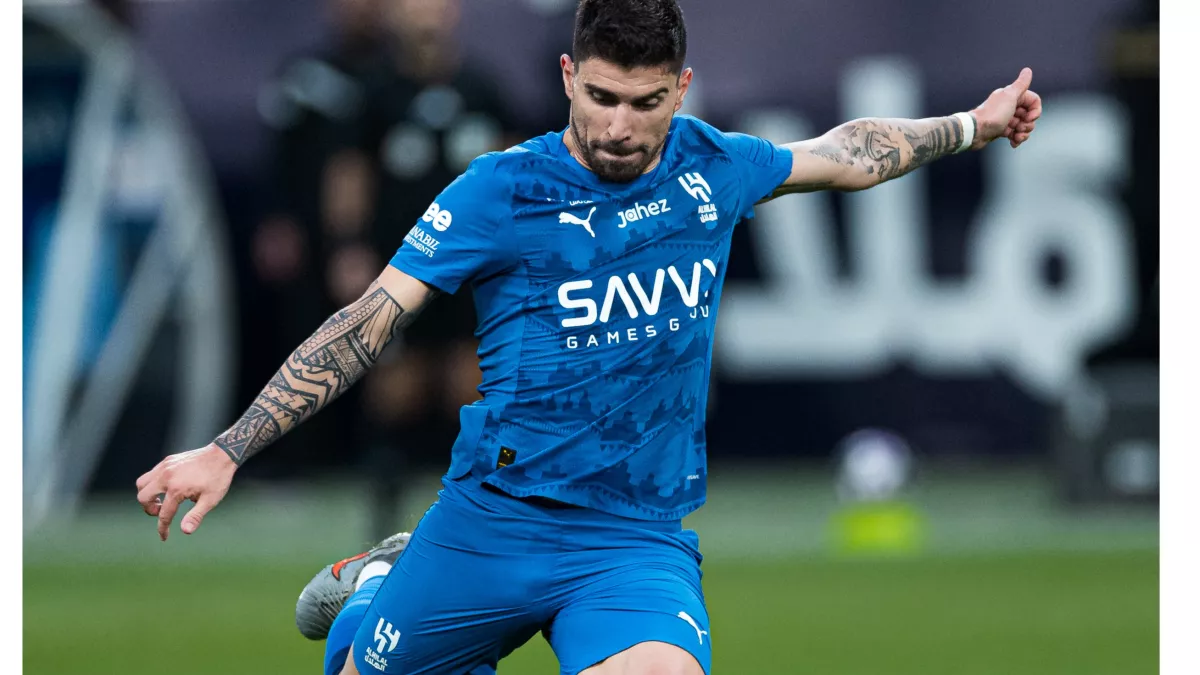 عرض الهلال الأخير لتجديد عقد نيفيز يكشف التفاصيل الكاملة المتاحة للجمهور