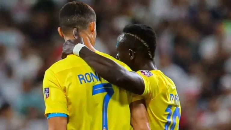 فرحة لاعبي النصر باستقبال زميلهم ساديو ماني تزامناً مع تتويجه بلقب أمم إفريقيا