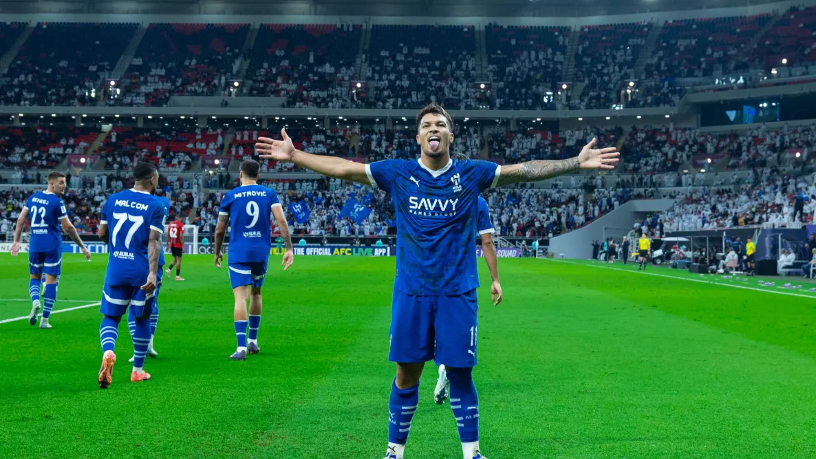 فلامنجو يسعى بجد وراء الهلال للتعاقد مع ماركوس ليوناردو وقرار إنزاجي يحدد المصير