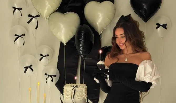 في عيد ميلادها، هنا الزاهد تتألق بجلسة تصوير أنيقة بالأسود وتتصدر التريند