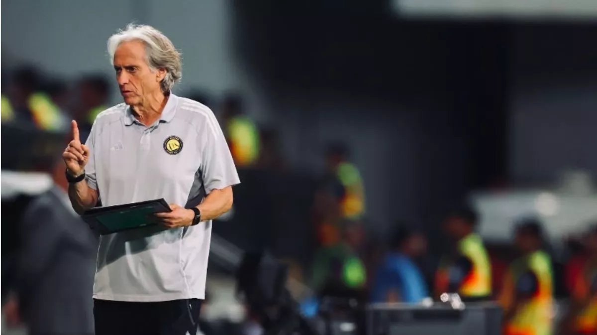 قبل مباراة الهلال.. خيسوس يناشد إدارة النصر بسرعة تلبية طلبه العاجل لتعزيز الفريق