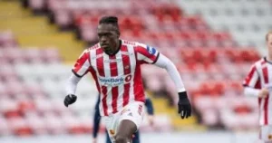 كامويش يجري جلسة تصوير مميزة مع الأهلي ويشارك في تدريبات المستبعدين غداً