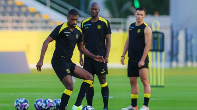 مدرب فريق كونسيساو يرفض بقاء مدافع الفريق حتى نهاية الموسم بسبب الأداء المتراجع