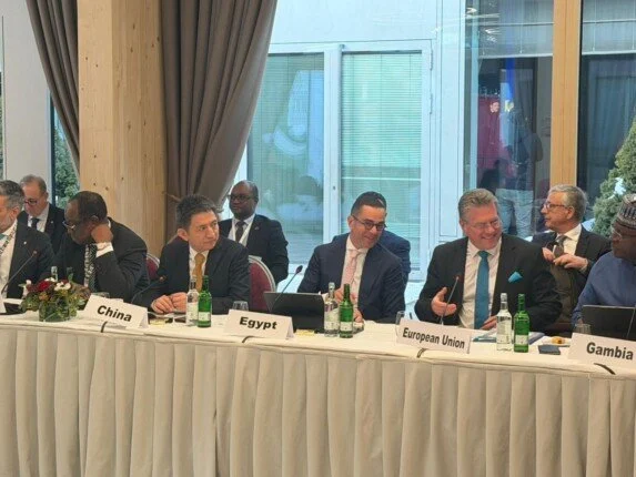 مشاركة وزير الاستثمار في المؤتمر الوزاري المصغر للدول الأعضاء بمنظمة التجارة العالمية تجذب الأنظار